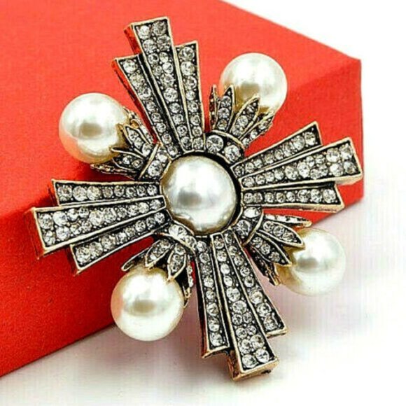 High End PEARL Maltese CROSS Rhinestone Brooch - Picture 5 of 8